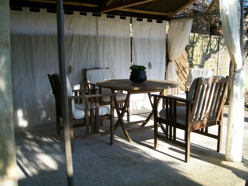 Domaine Capiet Bed and Breakfast Courpiac Exteriör bild