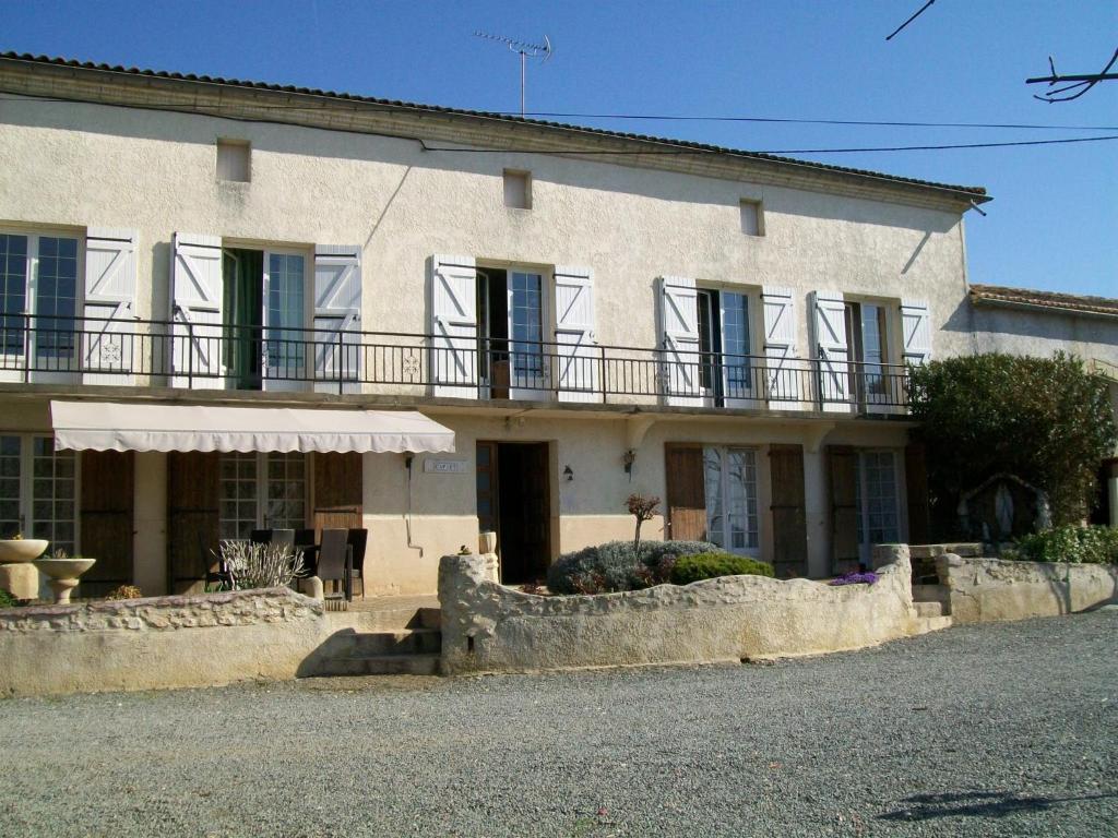 Domaine Capiet Bed and Breakfast Courpiac Exteriör bild